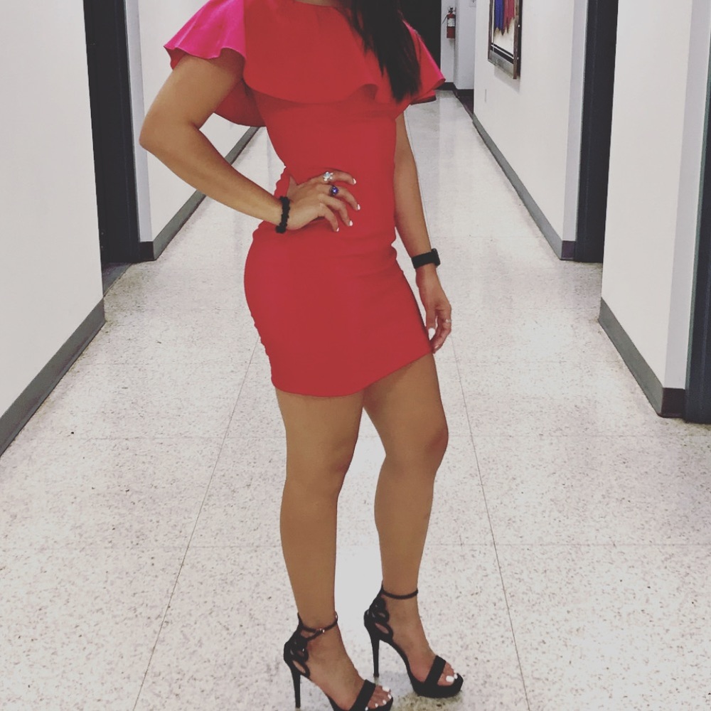 PINK CUTE SHORT DRESS. WORN ONCE